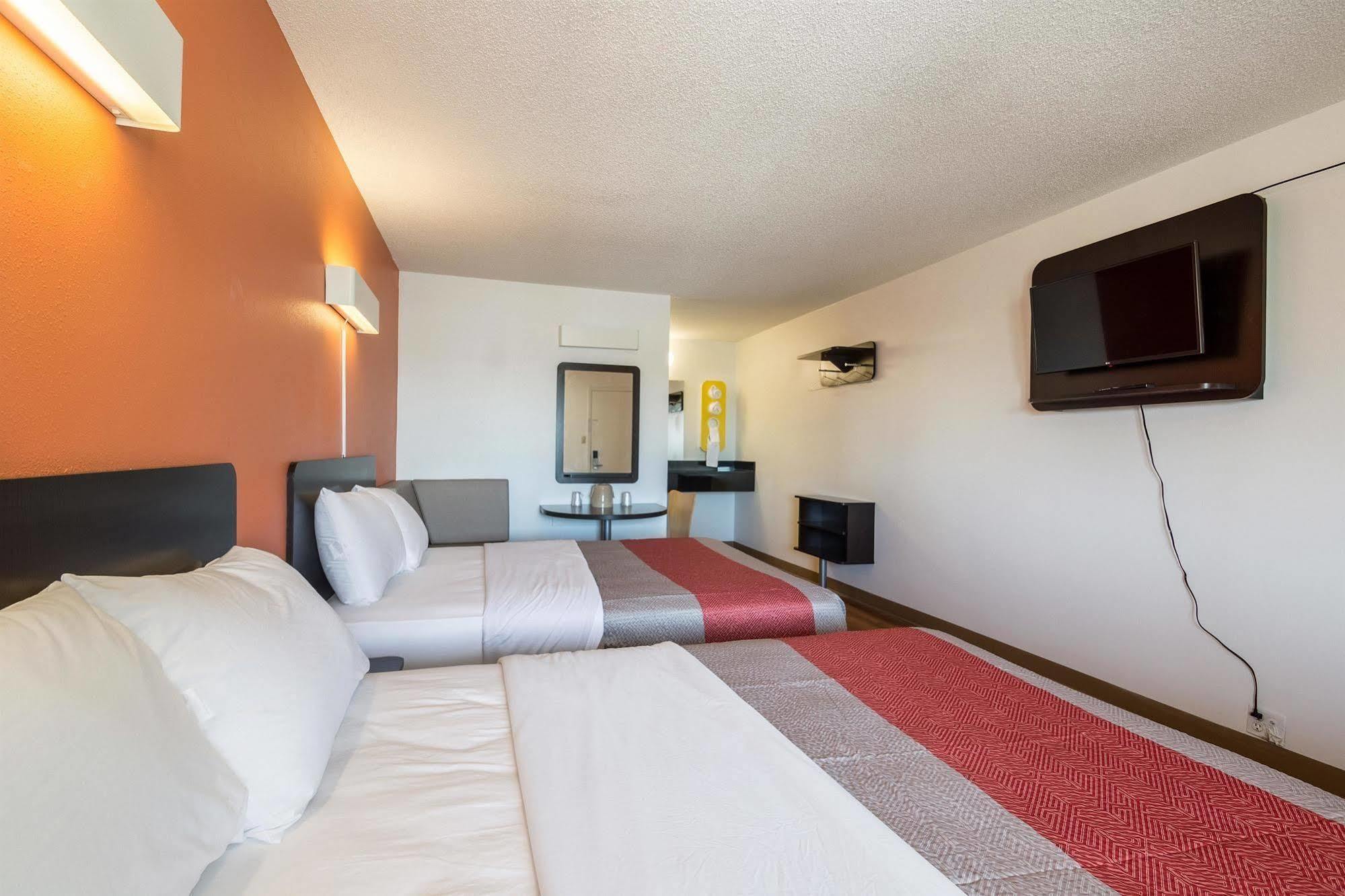 Hotel 465 By Regency Indianapolis Exterior photo
